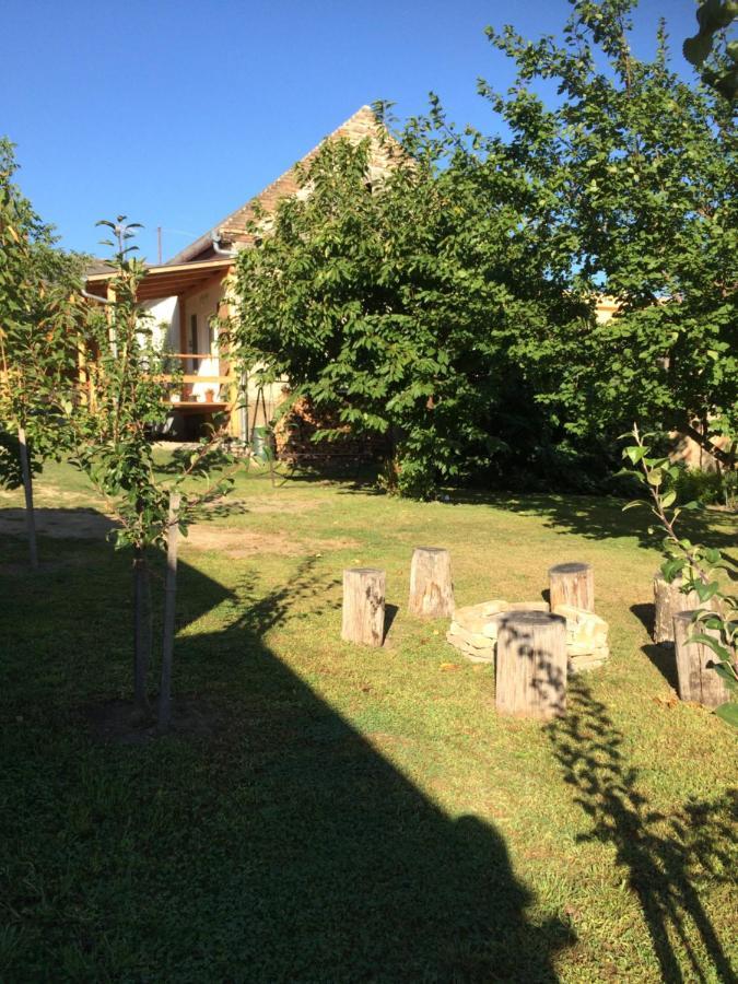 Teraszos Haz Hotel Balatonlelle Buitenkant foto